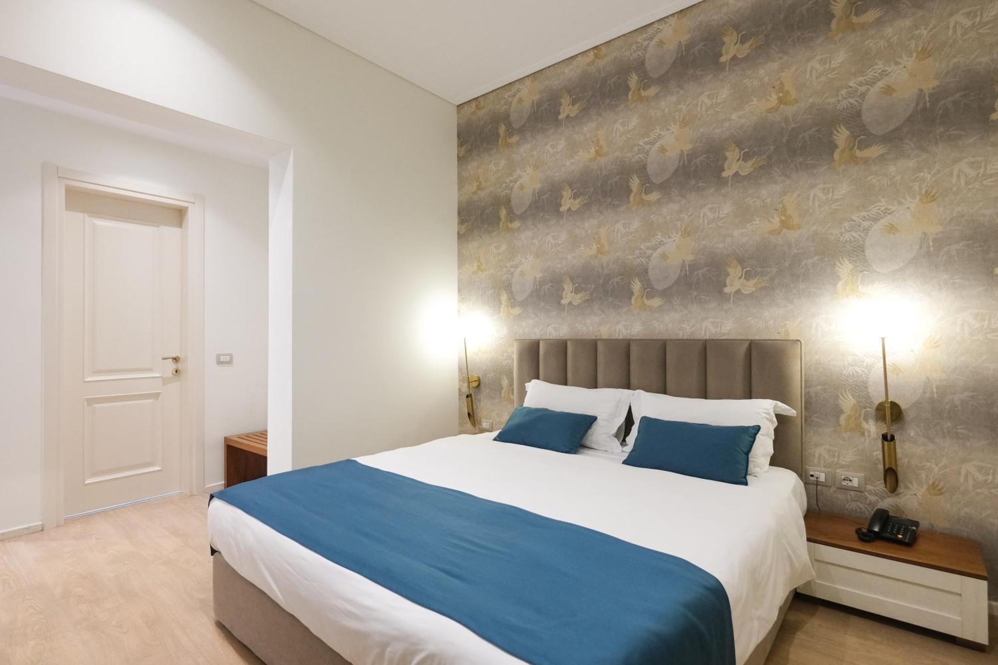 Golden , 3* Tirana
